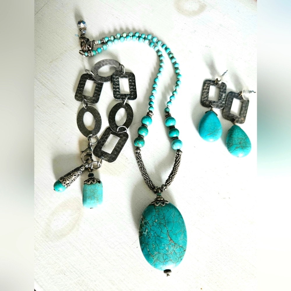Turquoise Necklace, Bracelet, and Earrings Jewelry Set
